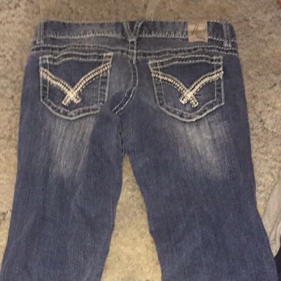 Jeans - Picture 2 of 3